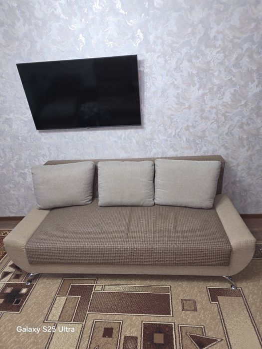 Раскладной диван 2 метра для маленькой спальной комнаты