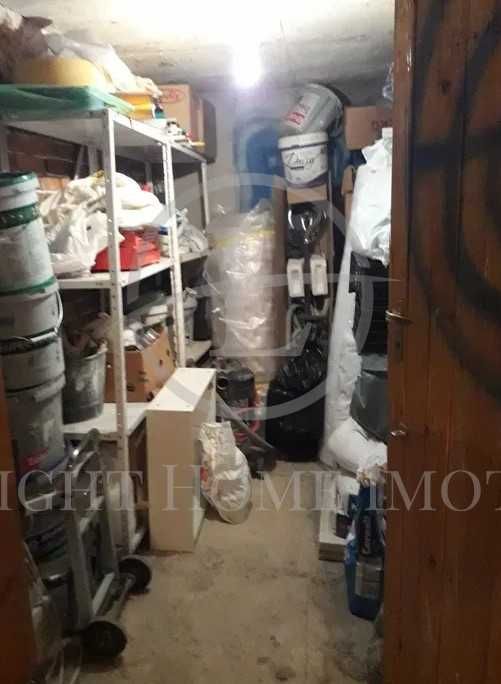 Продава се Тристаен апартамент в Пловдив, Кючук Париж - 113 кв.м за 2027 €/кв.м - Снимка #14