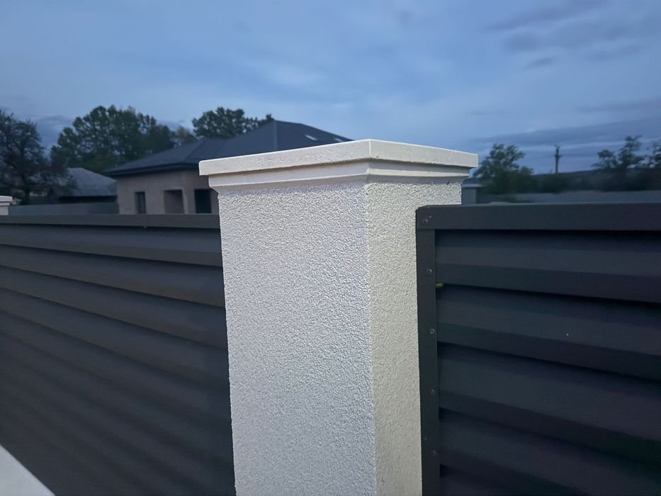 Construim garduri si porti din sipca metalica, panouri stil jaluzele,