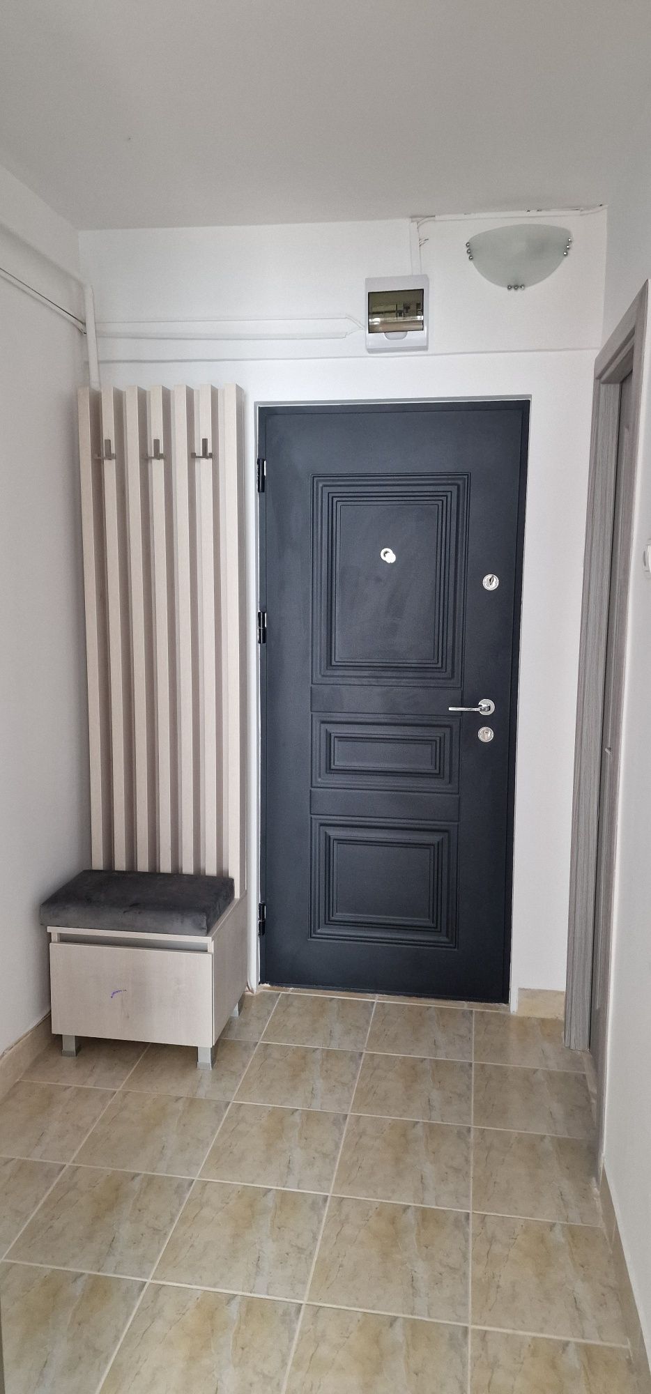 Proprietar Închiriez garsoniera,climatizare,centrala,Tiglina 1