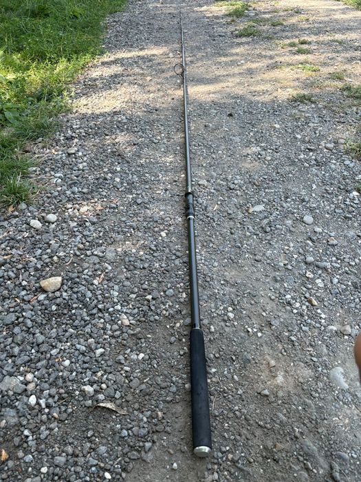 Vând lansetă avid spomb