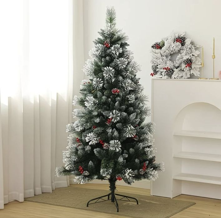 !Свежие новогодние ёлки в Астане!