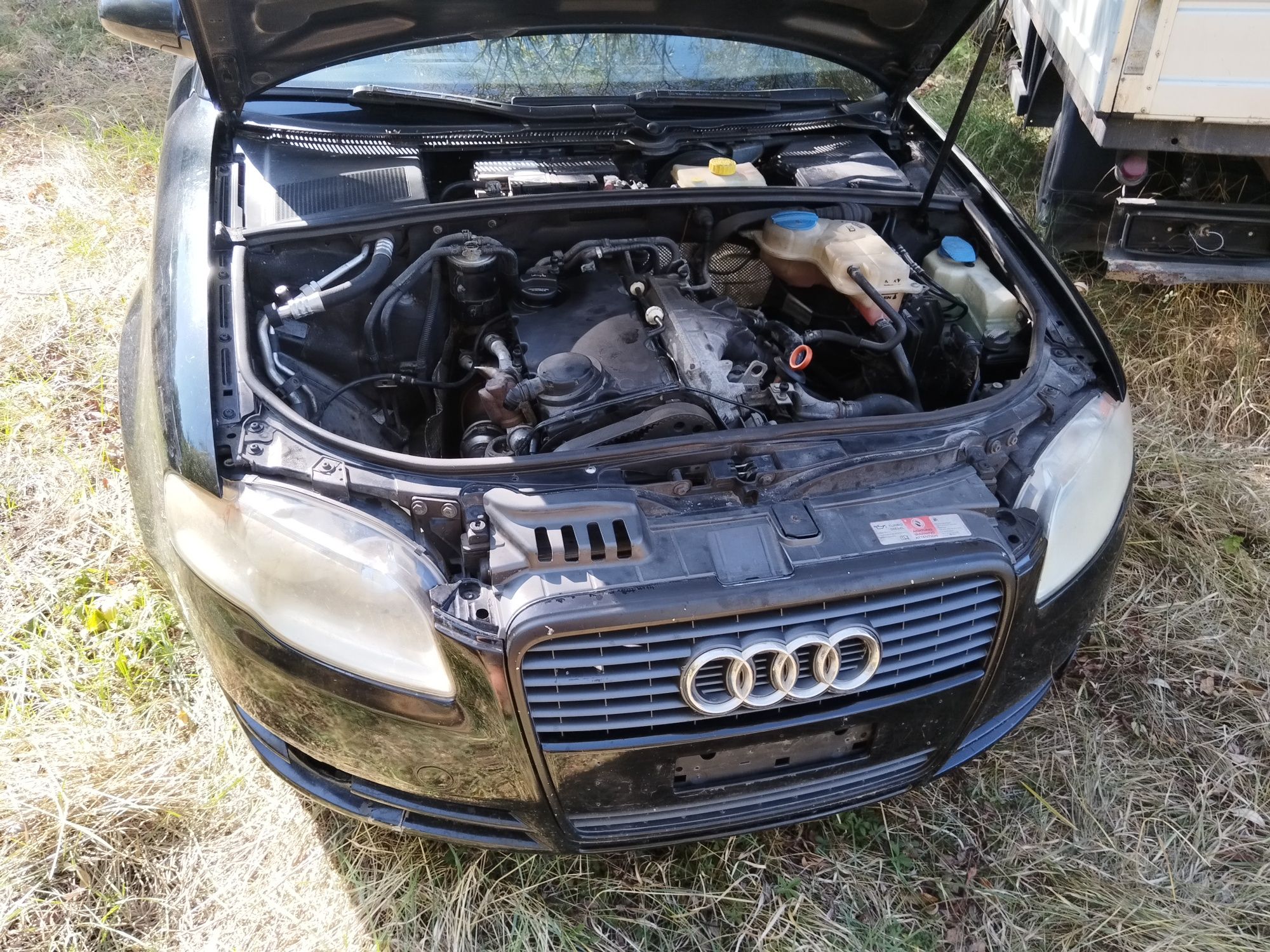 Продавам двигател за ауди Б7 16V BLB