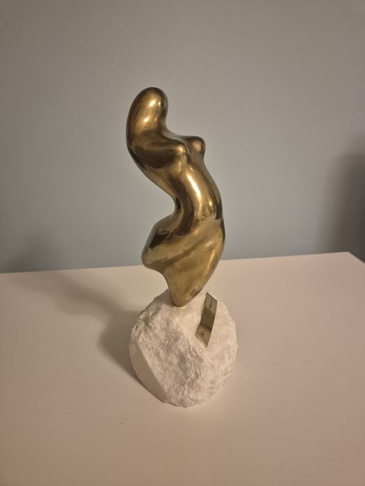 Sculptura bronz Marcel Guguianu