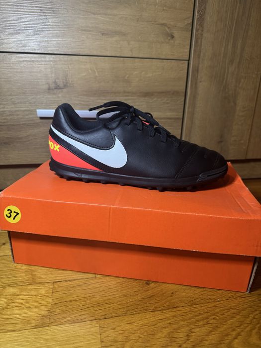 Футболни стуножки - Nike