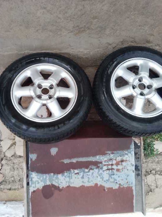 Зимни гуми чисто нови