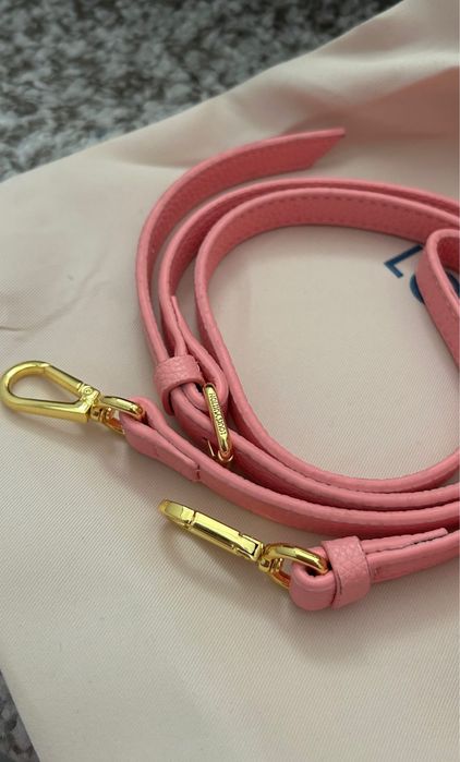 Geanta Louis Vuitton capucines piele pe comanda