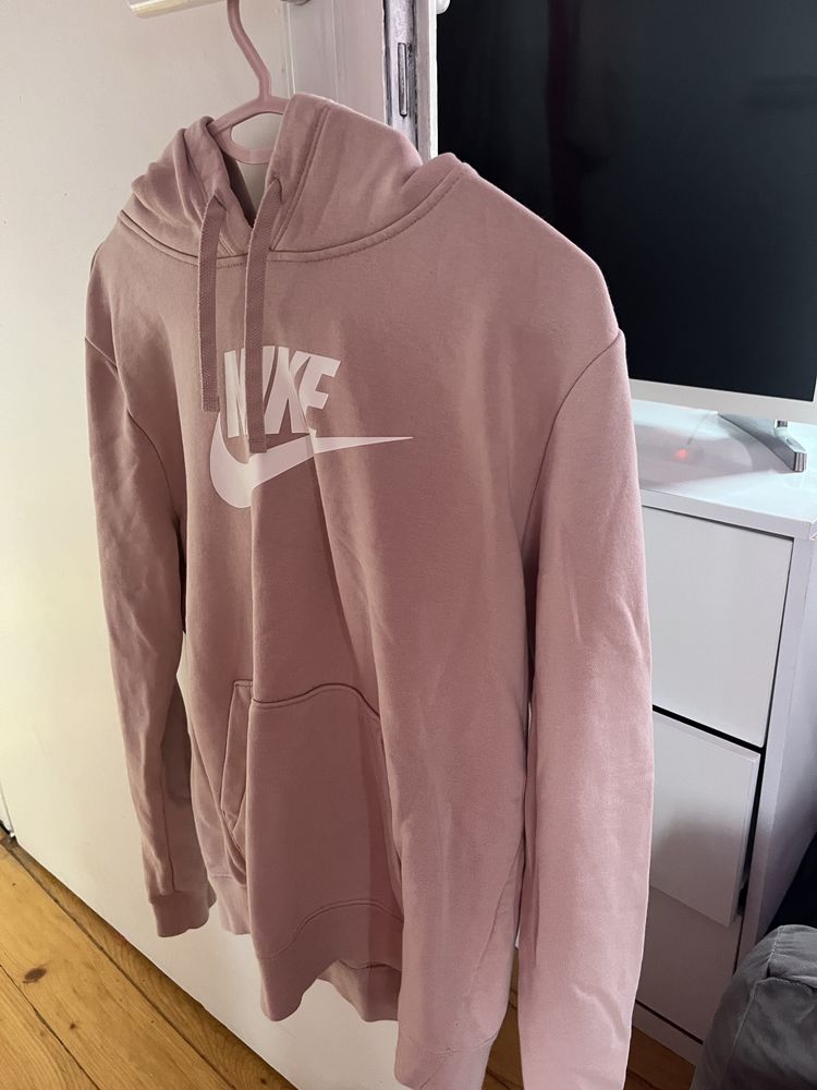 Суичър Nike с качулка