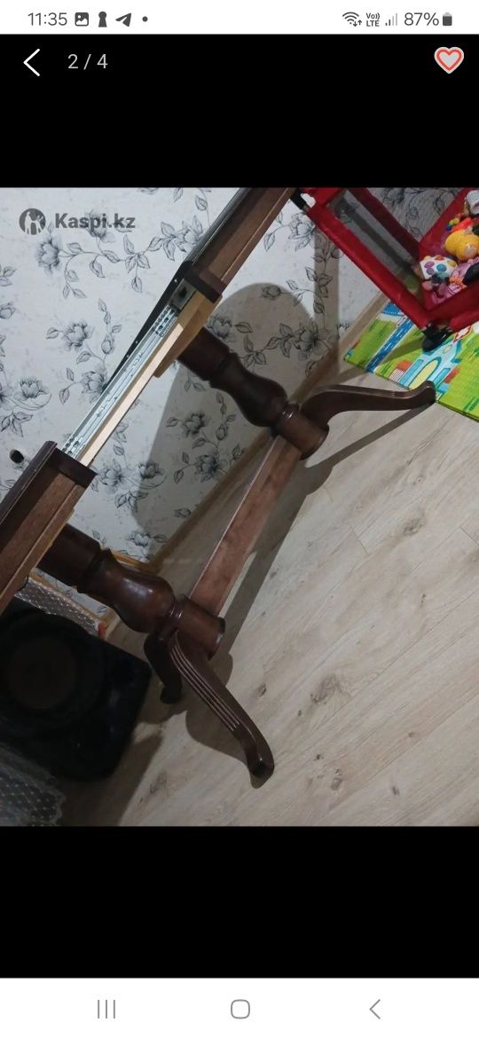 Продам стол обеденный