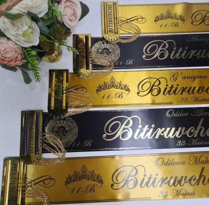 Lenta, bukatlar va karobkalar uchun logoli lentalar, bitiruvchi lenta