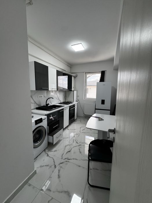 Proprietar inchiriez apartament 3 camere zona Cartier Latin