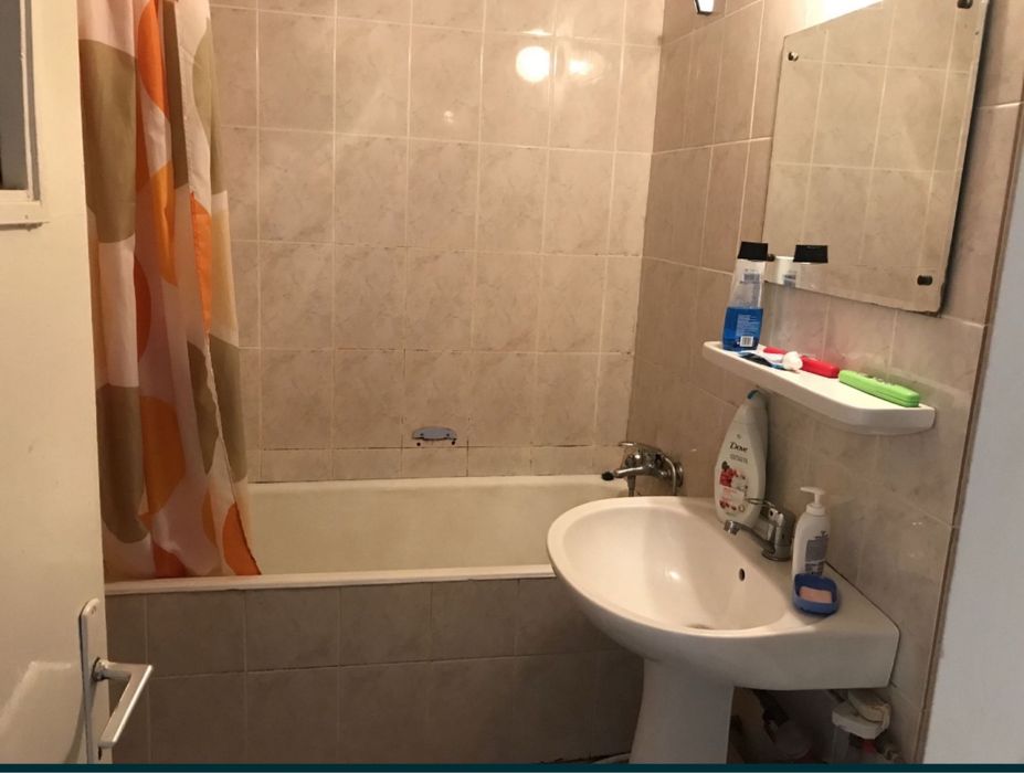Caut colega de apartament Pitesti, zona centrala