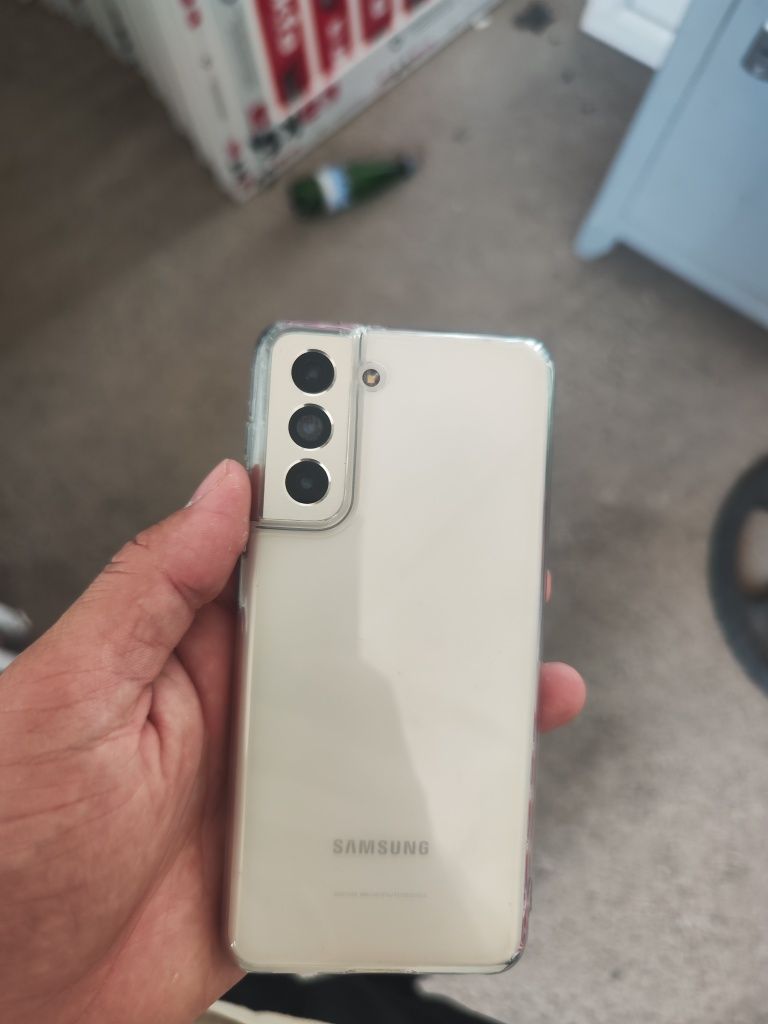Samsung s21.      5g