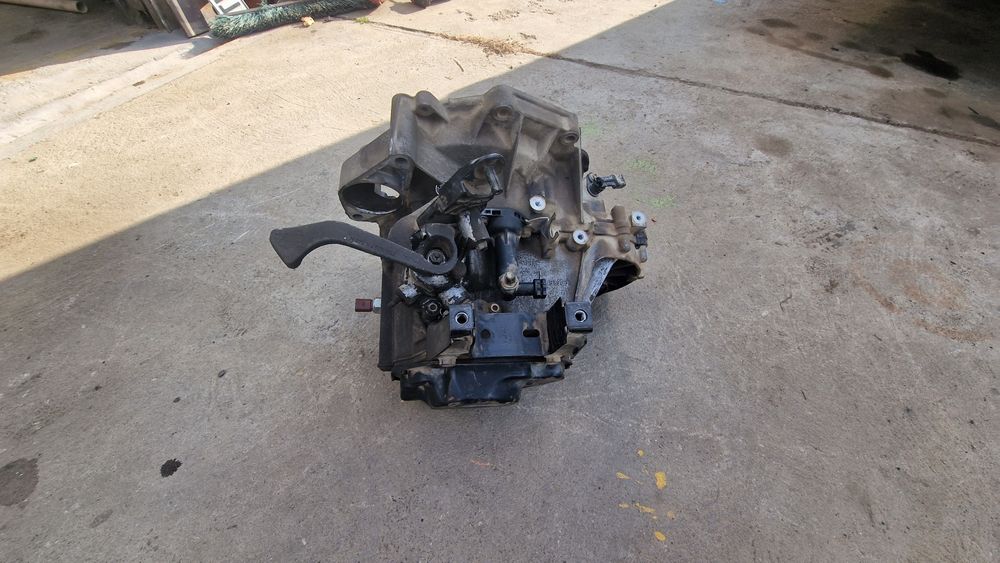 Cutie viteze Seat IBIZA / Volkswagen Polo 9N 1.2 benzină