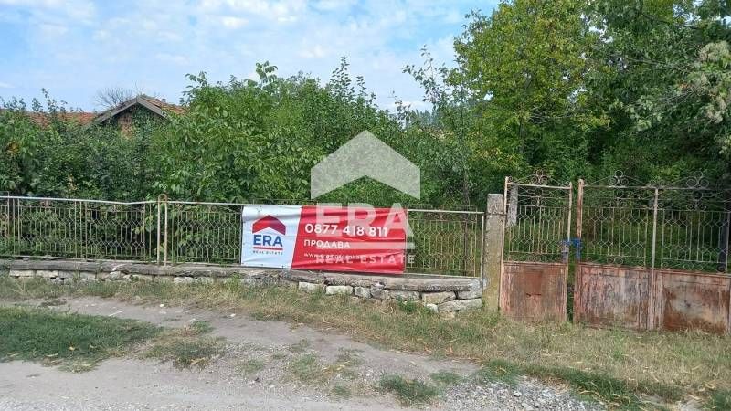 Продава се Къща в с. Садовец, Област Плевен - 37 кв.м за 203 €/кв.м - Снимка #1