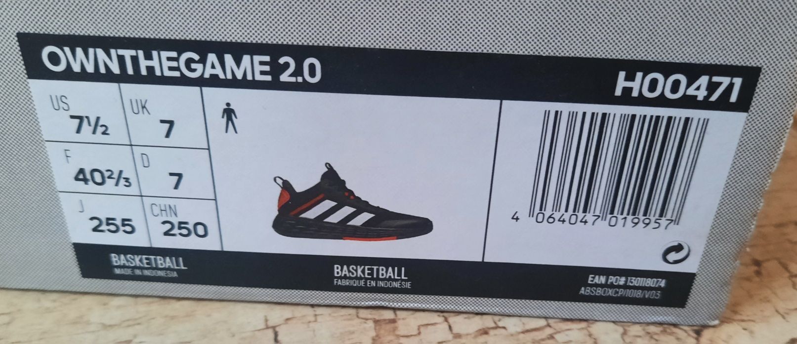 Продавам Adidas own the game  40 2/3