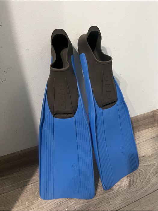 Срочно продам ласты‼️‼️