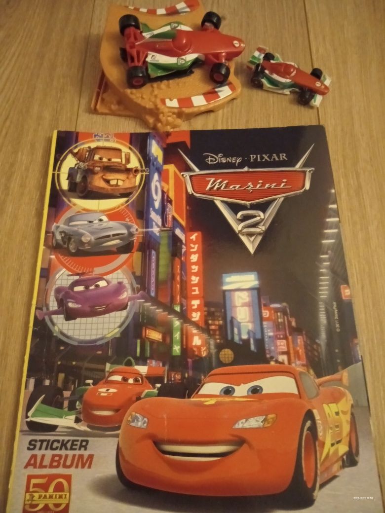 Set mașinute Cars Disney originale, albume abțibilduri, biluțe