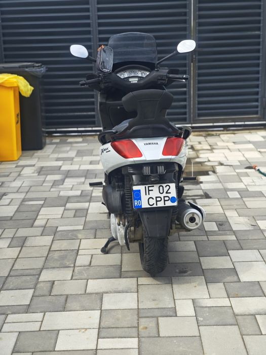 Vând Yamaha X max sau schimb cu motocicleta Yamaha 600cm