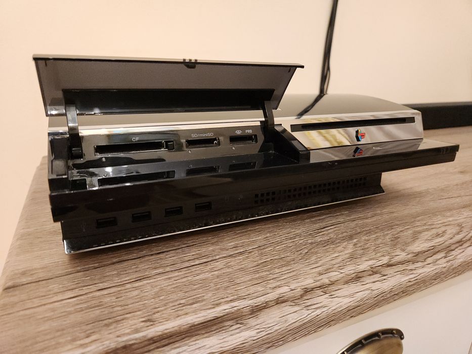 PlayStation 3 (PS3) 60GB (CECHC04) Modat, Backwards Compat.