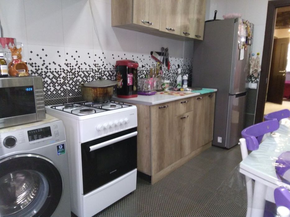 Продаётся 3/3/5
Олмос махалла (58А военный городок)
Мебель и техника о