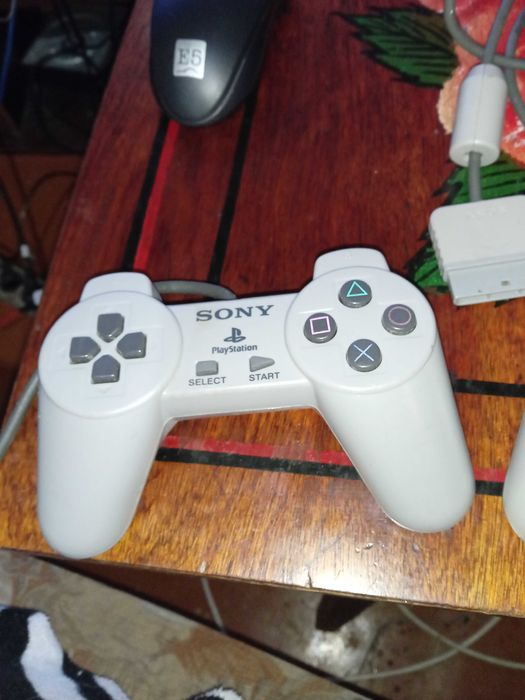 Джойстики для PlayStation 1 оригинал, б/у