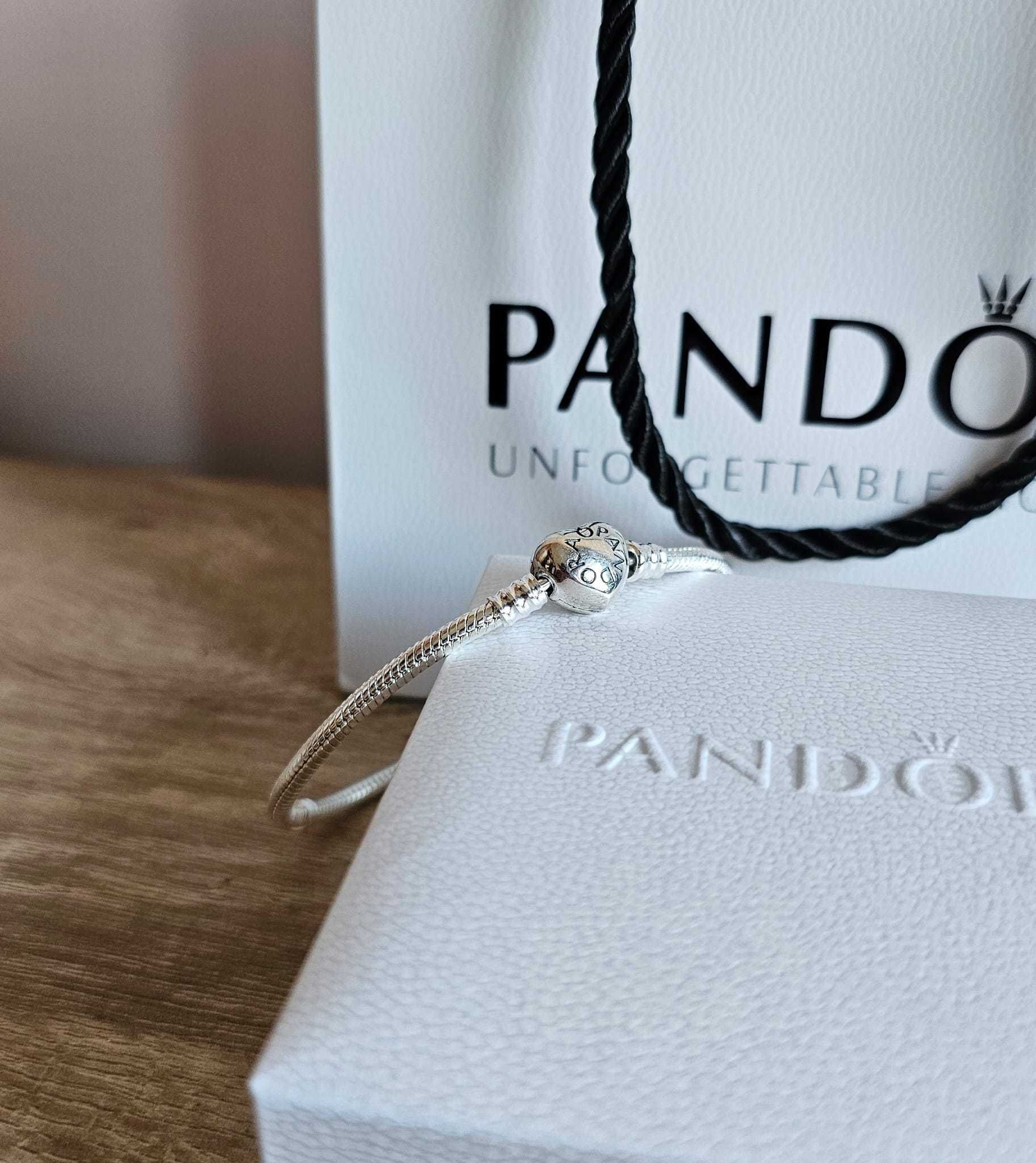 Гривна Пандора|Pandora