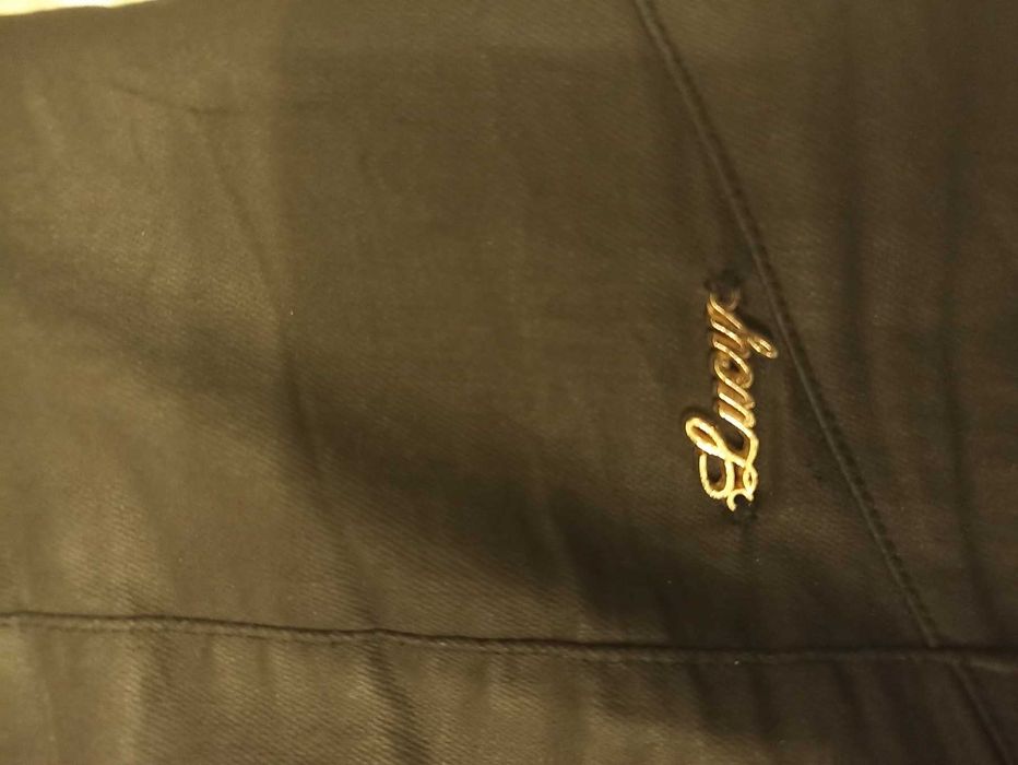 Продавам пола на LUCY