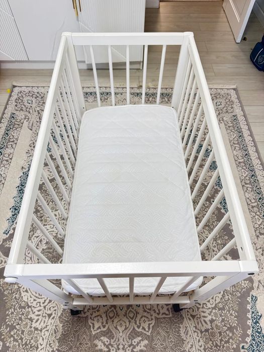 Манеж для детей  белый