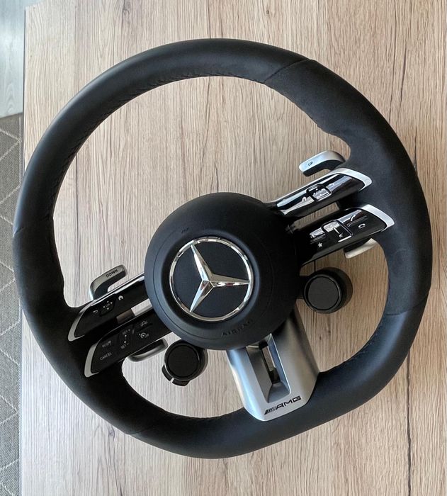 Волан за Мерцедес AMG кожа+алкантара