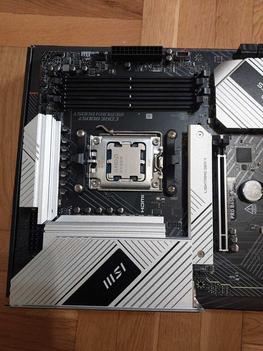 AMD Ryzen 7 9700X + MSI Pro B650-A Wi-Fi