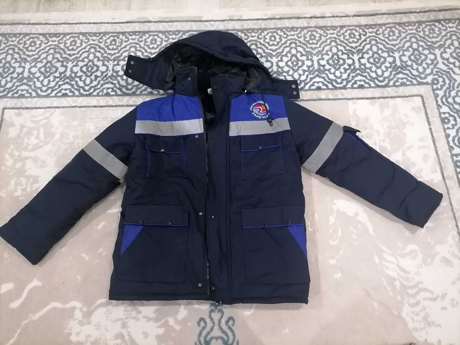 Продам зимний мужской комбез