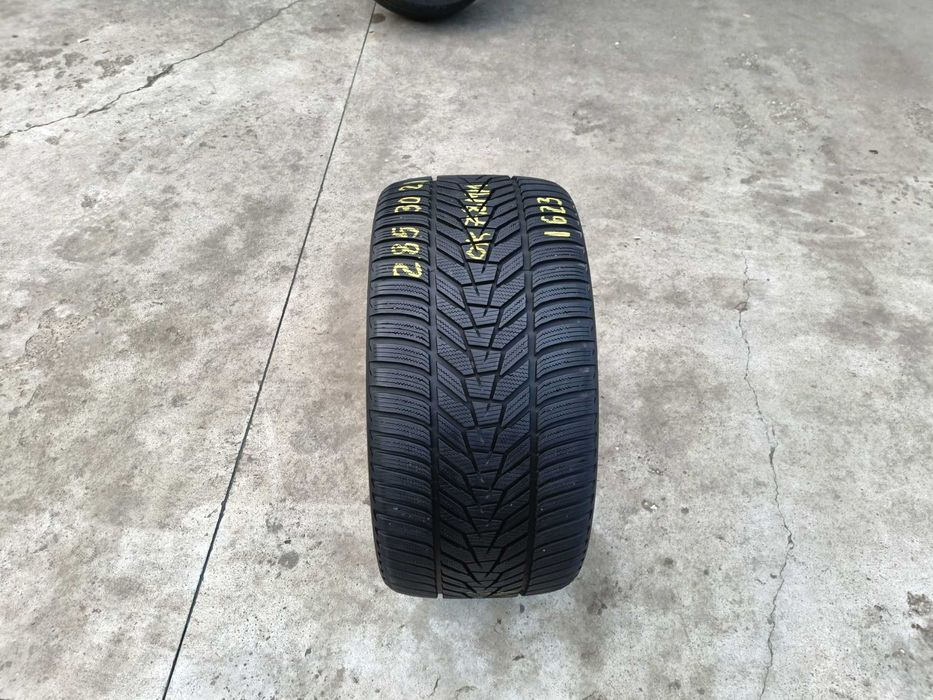 O anvelopa iarna 285 30 21 hankook winter Icept evo3 cu 7,8 mm 1623