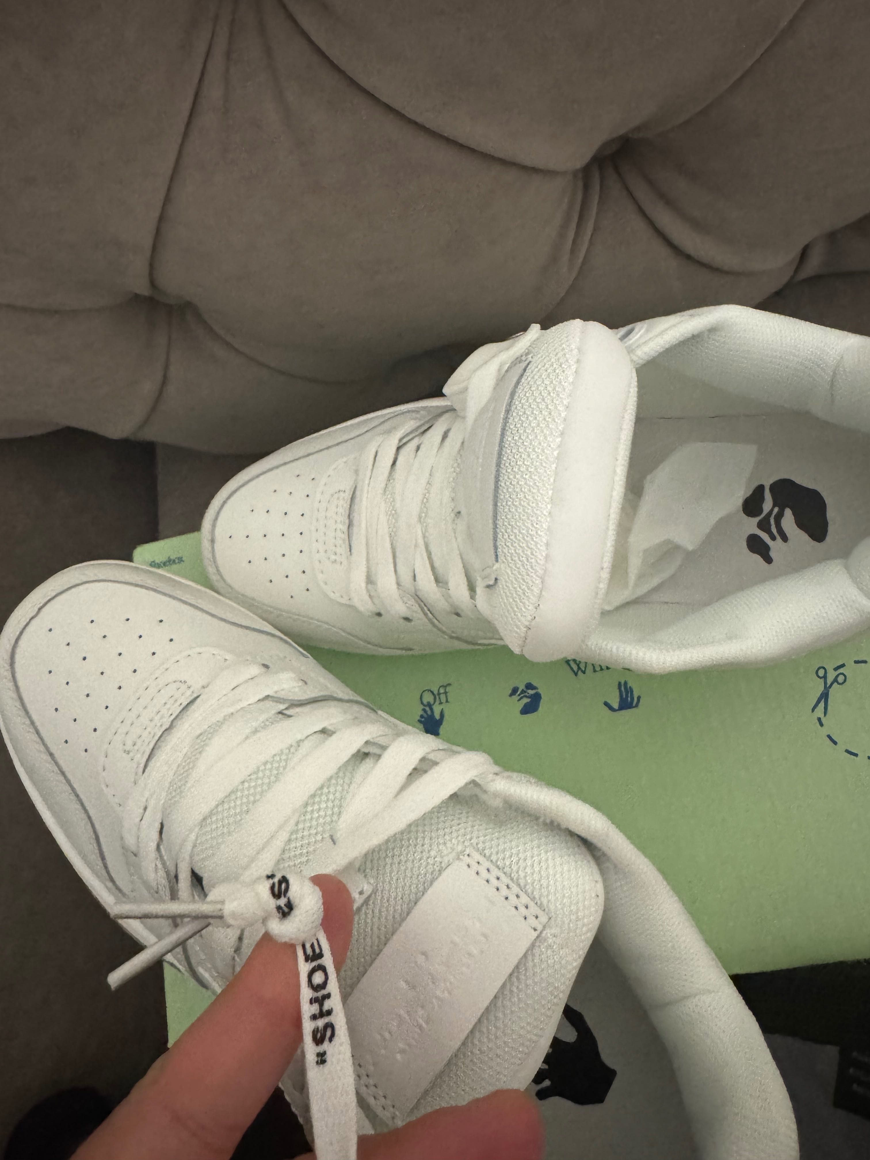 Off White “OOO” Sneakers Premium