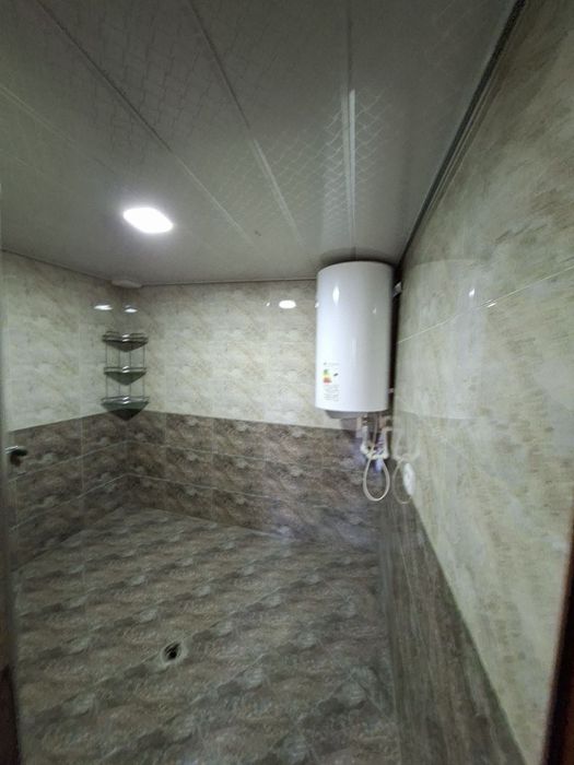 Hovli sotiladi 8 sotok