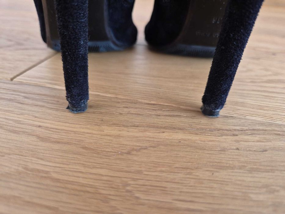 Vând cizme piele întoarsă Musette