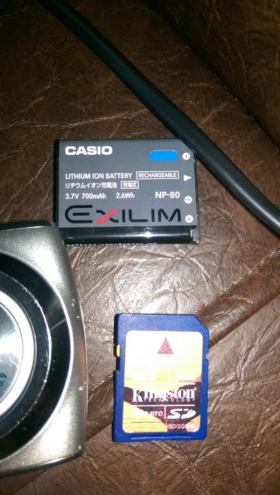Фотоапарат - Casio EXILIM
