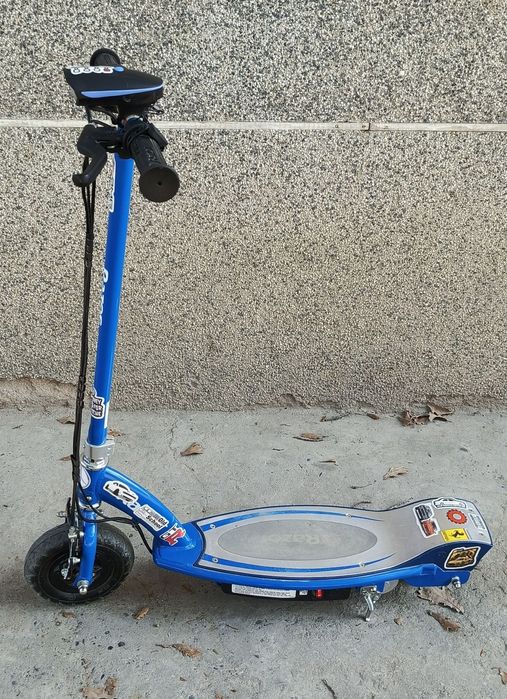 Электронной самокат модель Reminder.