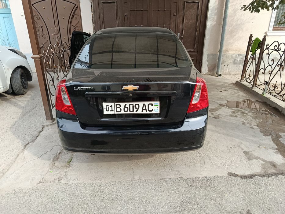 Продаю свои автомобиль жентра