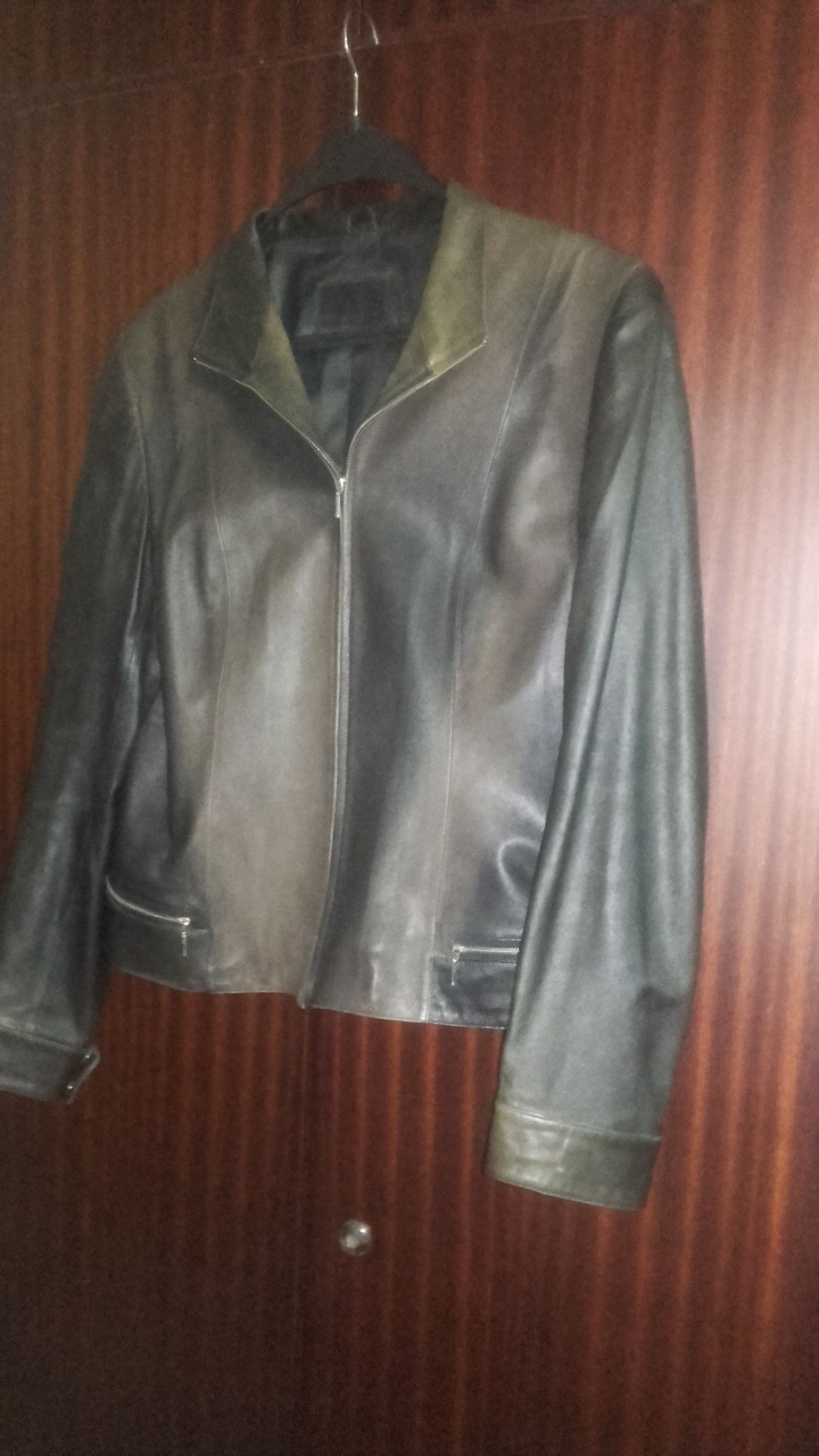 Куртка, большого размера 52-54 и куртка-пиджак из кожи р.46-48
