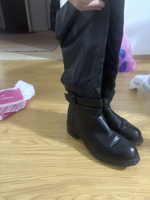 продам женская зимния обувь