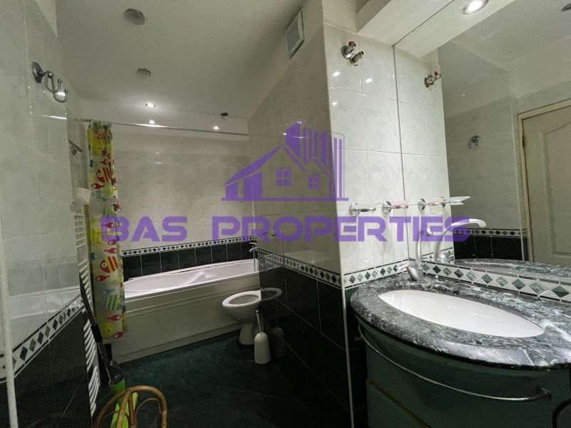 Дава се под наем Тристаен апартамент в София, Банишора - 140 кв.м за 750 € - Снимка #9