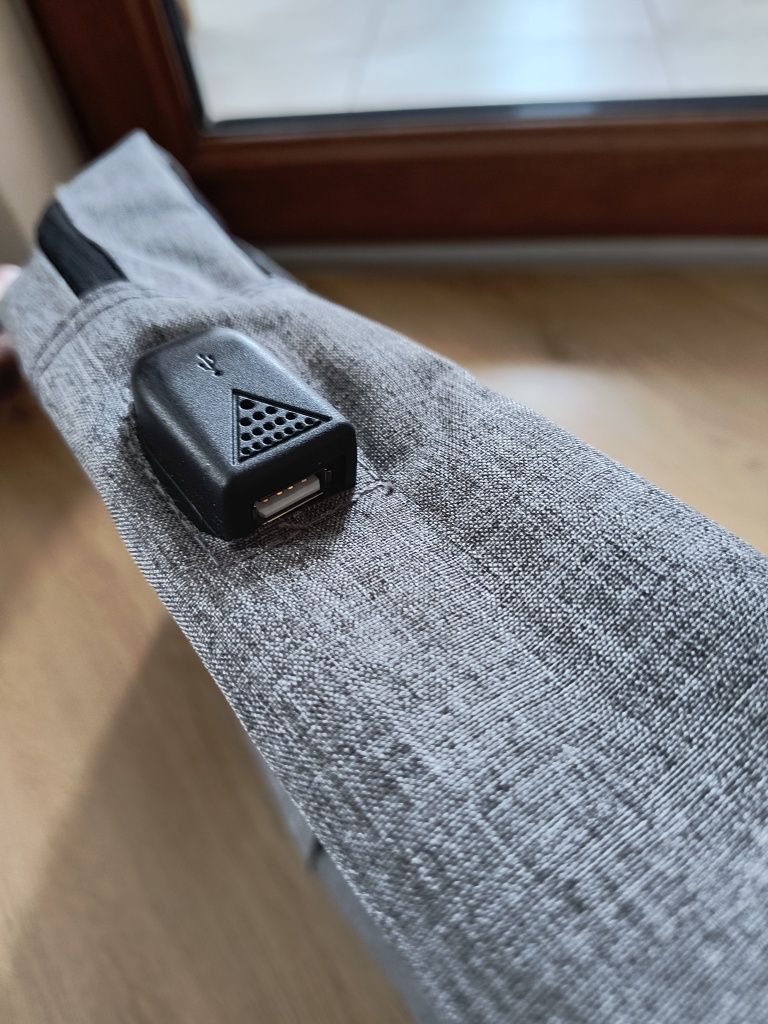Продавам раница Samsung