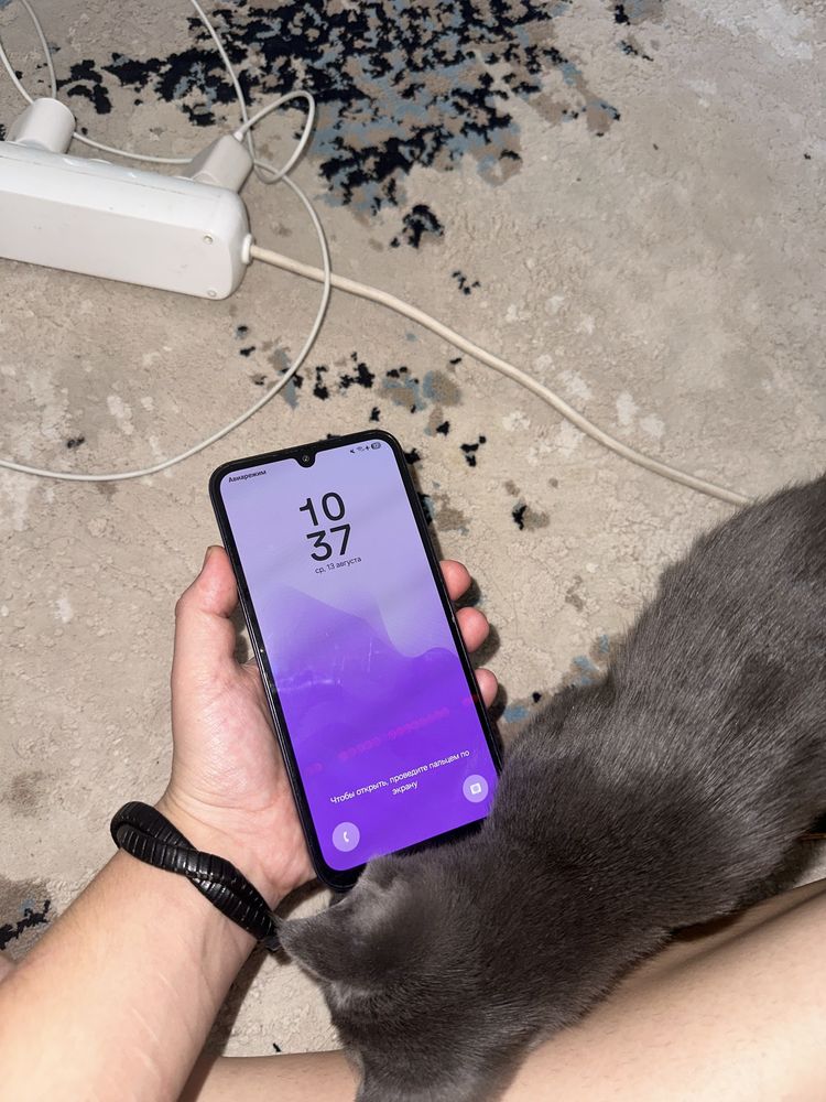 Galaxy A15 срочно проодаю в хорошем состоянии пямять хорошая в идеале