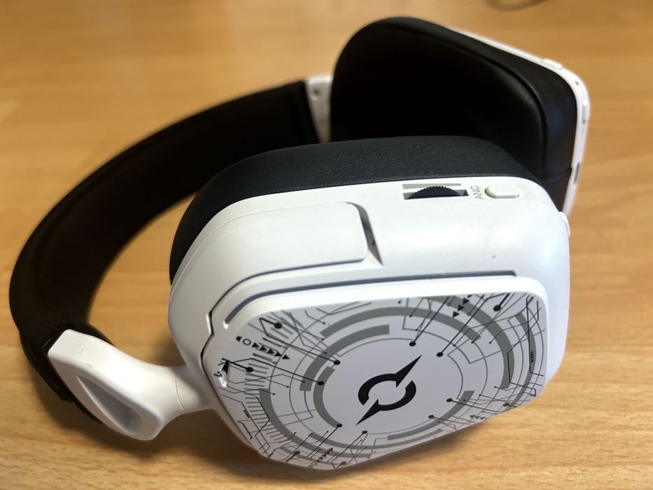 Căști gaming wireless Aqirys