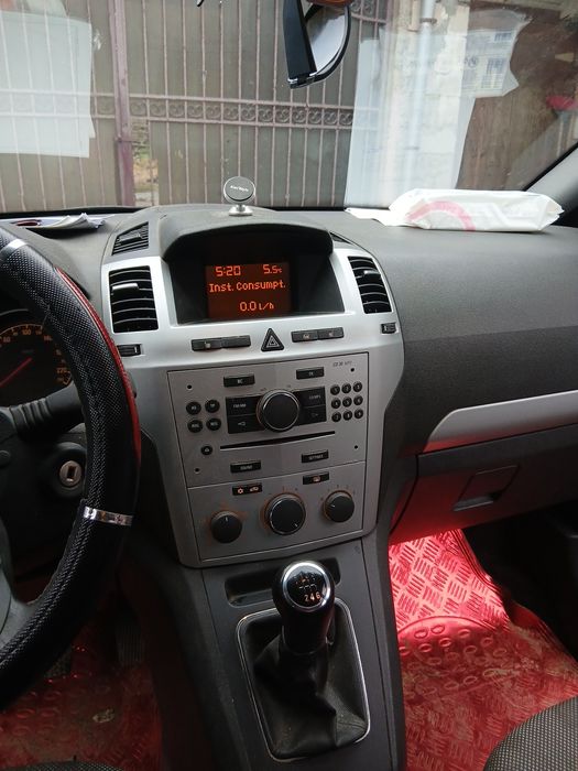 Opel Zafira, 17cti. an fabricatiei 2009 euro5 clima, încălzire în sc.