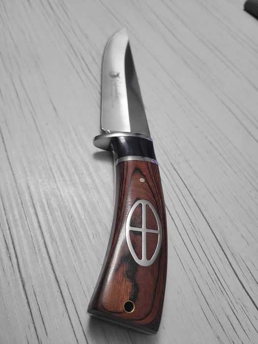 Cutit Vanatoare Columbia