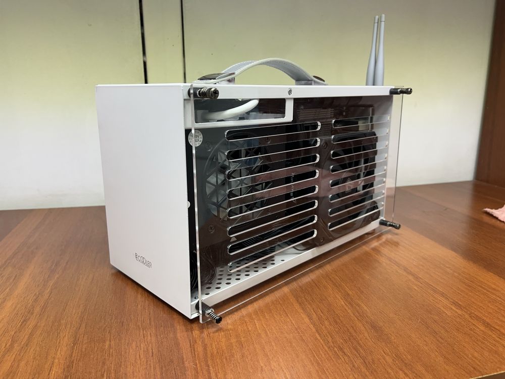 Игровой компьютер формата mini ITX