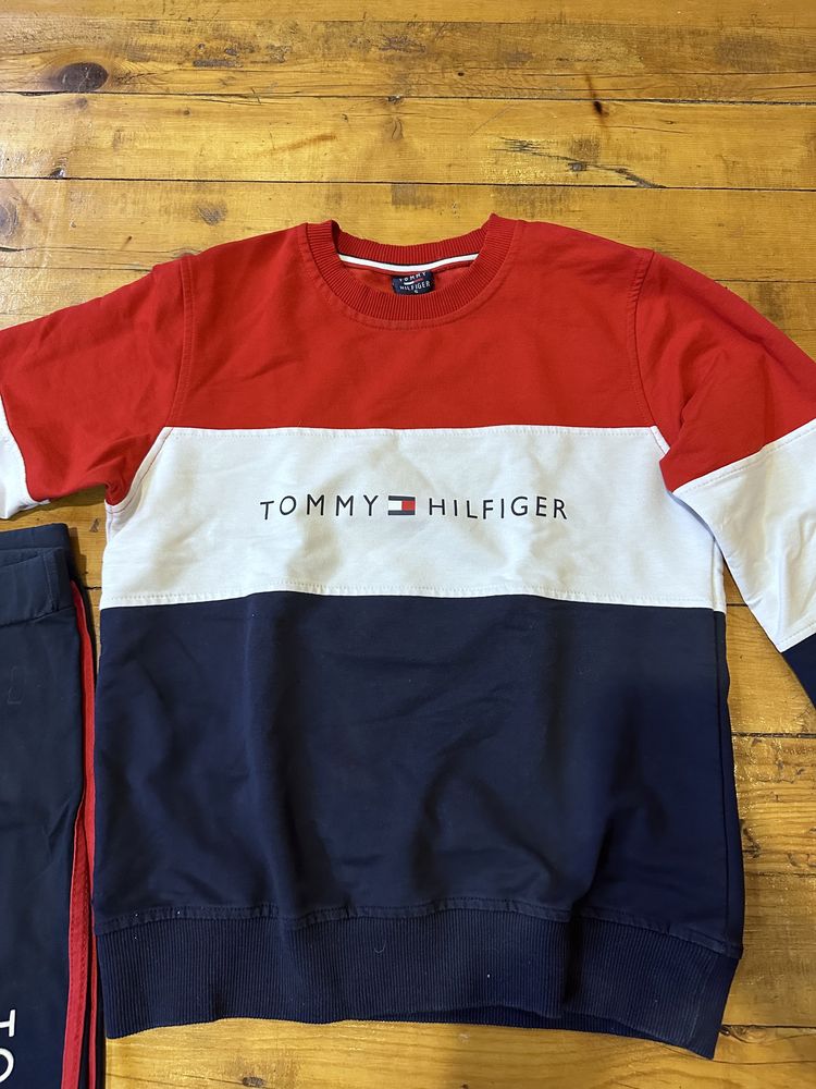 Tommy Hilfiger дамски спортен комплект