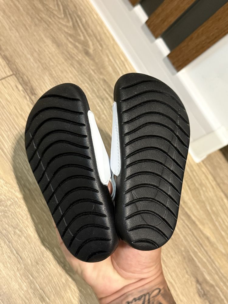 Летни сандали Nike